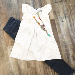 Daniel Rainn blouse cream colored